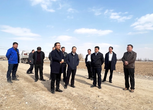 振興種業(yè)在行動,敦煌種業(yè)牽手奧凱種機、大禹節(jié)水現(xiàn)場對接推進千畝智慧種業(yè)示范園區(qū)建設(shè)項目